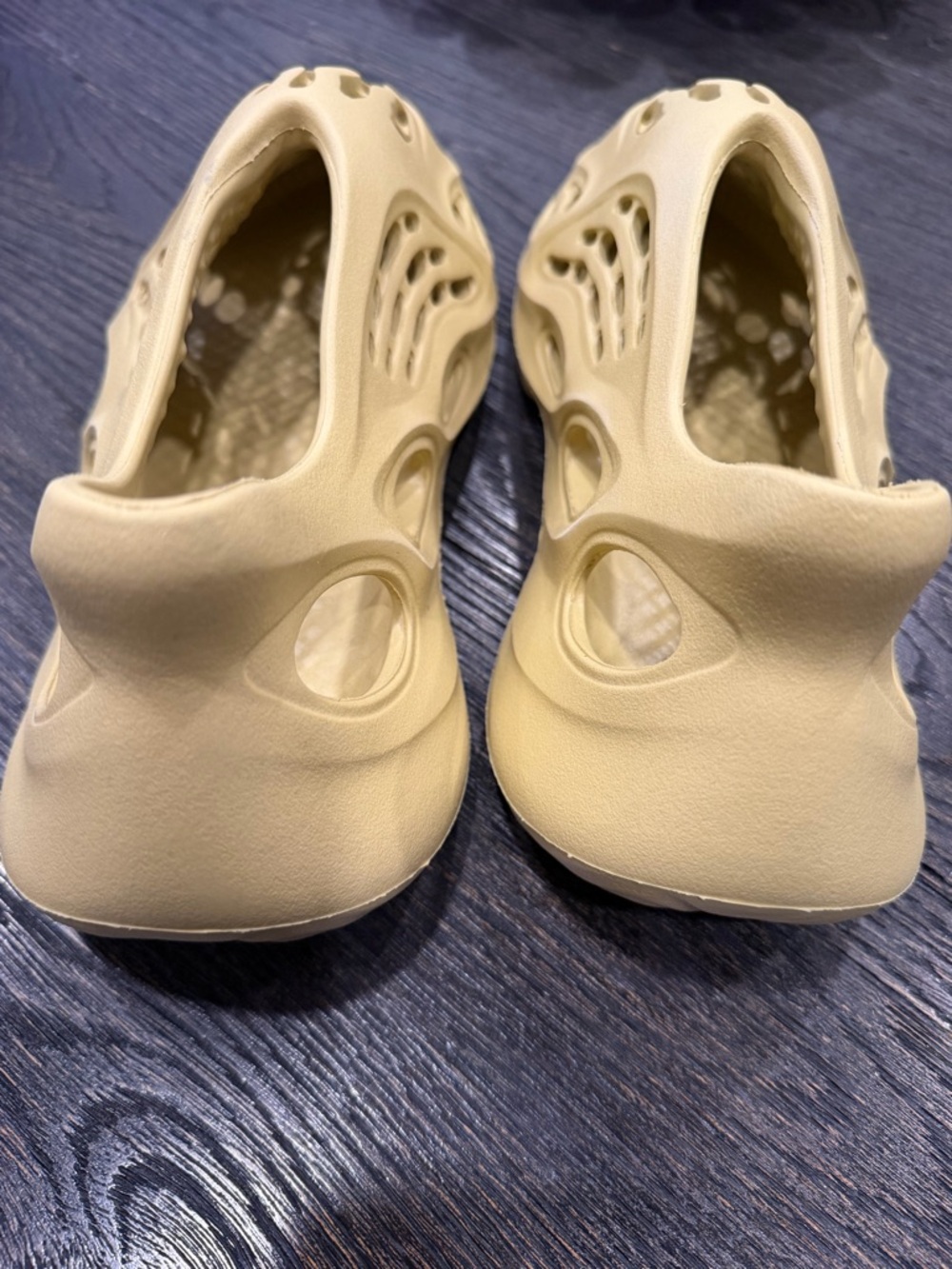 Adidas Yeezy Foam Runner Desert Sand Size 12 Tan Khaki Cream Ochre - Picture 5 of 9